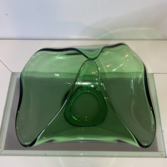 Vintage~Viking~Green Glass Handkerchief Foldover Bowl/Basket/Candy Dish 1970’s - Picture 6 of 15
